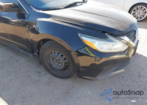 2017 Nissan Altima 2.5 S z USA, uszkodzony, nr VIN 1N4AL3AP2HC152130